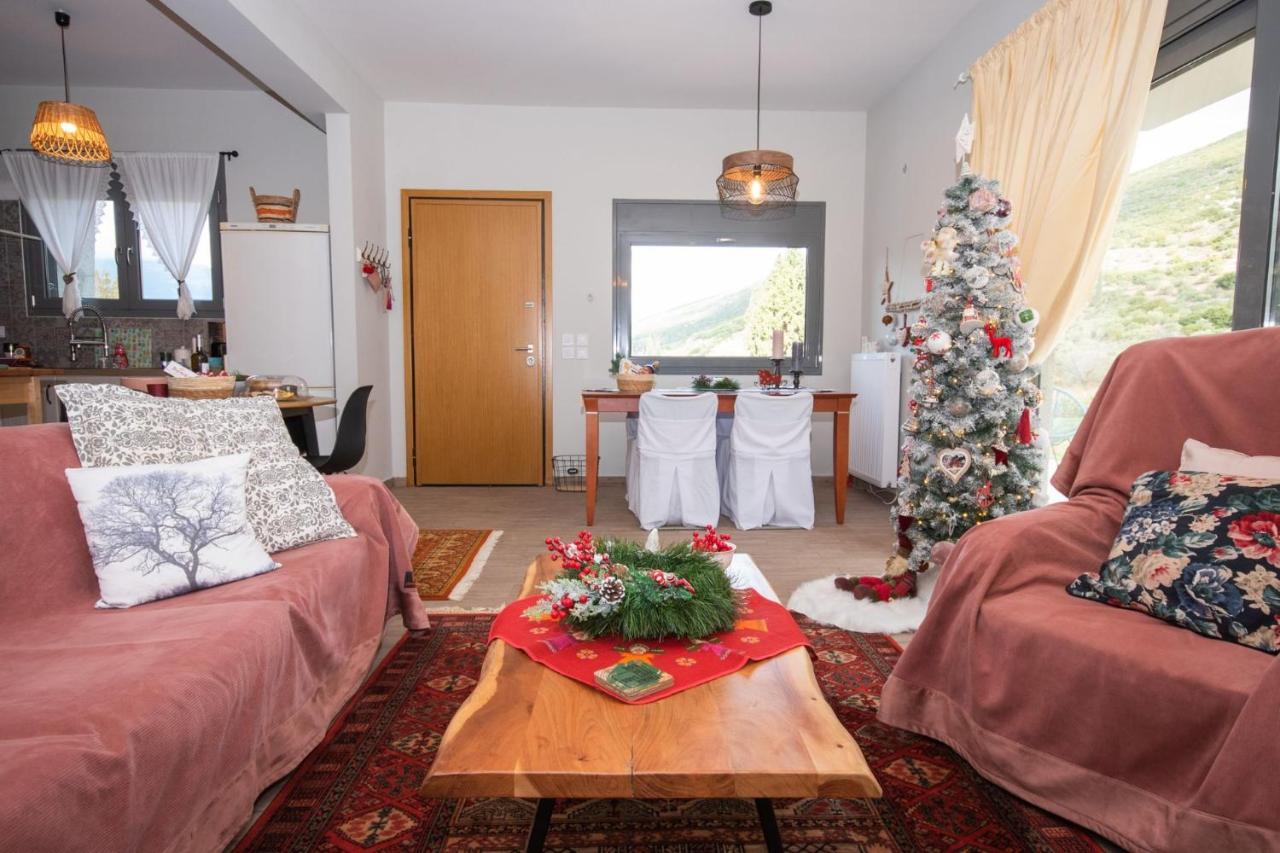Stellas Guesthouse Near Arachova Stírion Exteriör bild
